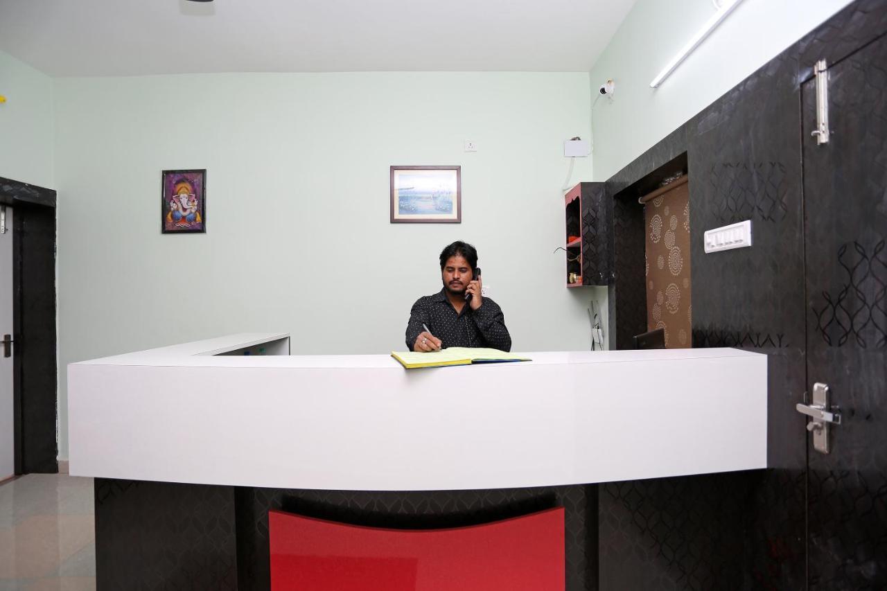 OYO 24317 Aditya Guest House 3 Bhubaneswar Extérieur photo